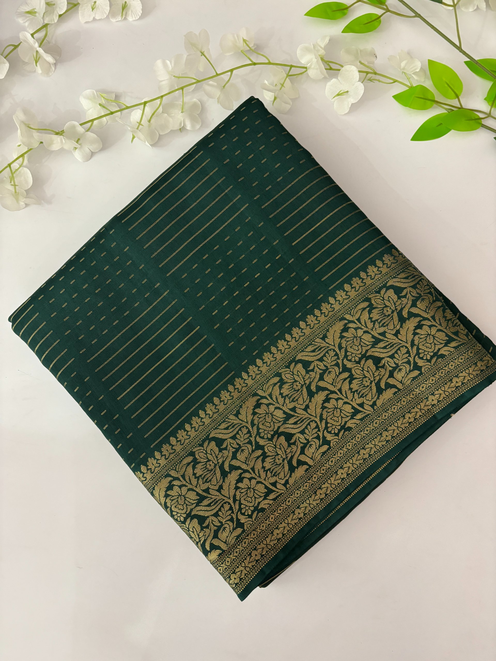 Lining Banarasi Viscose Silk Green Saree 