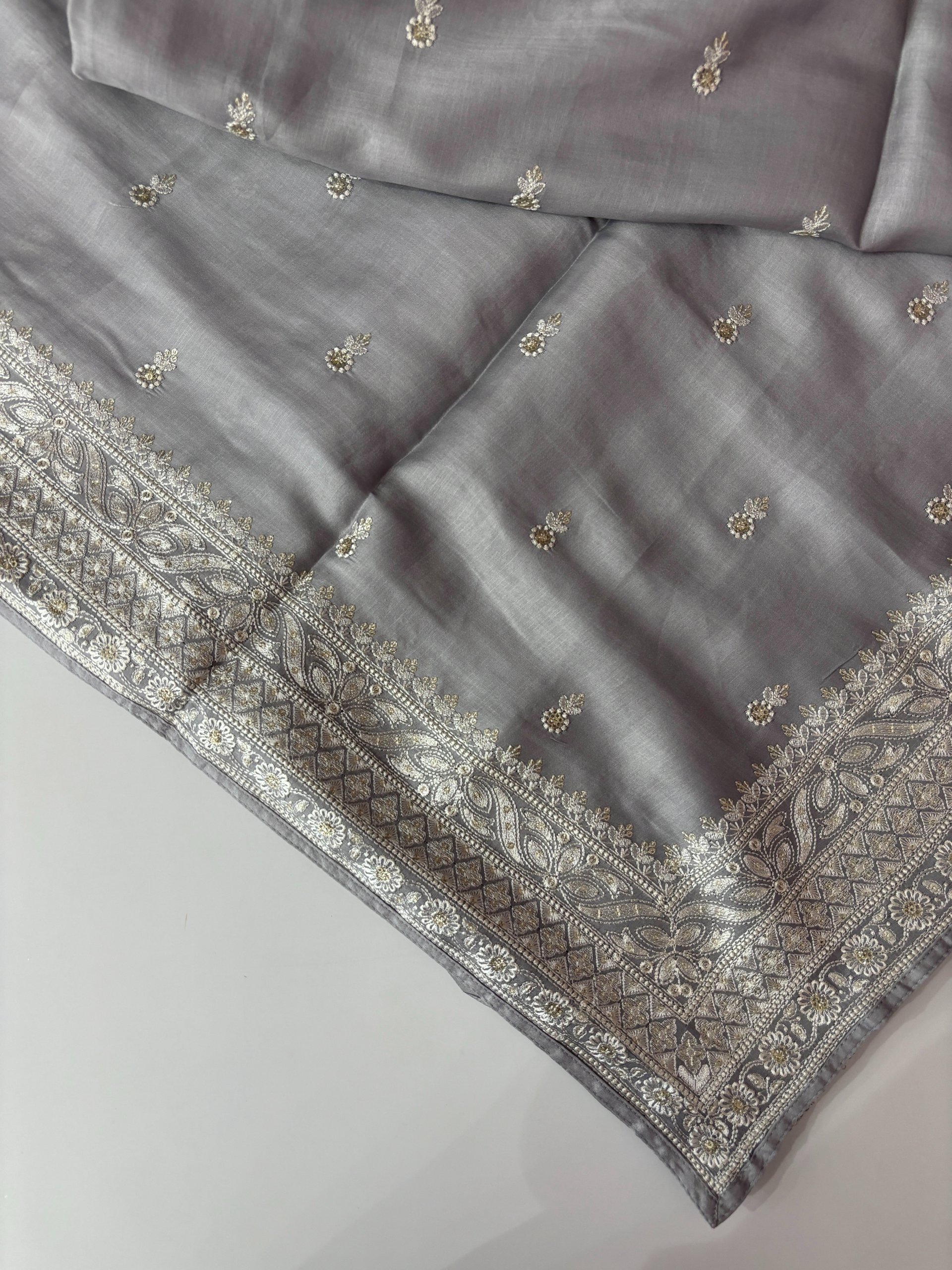 Mangalgiri Soft Semi Tussar Silk Saree with Check Pattern and Blouse Piece for Women – Lightweight Drape main image 1