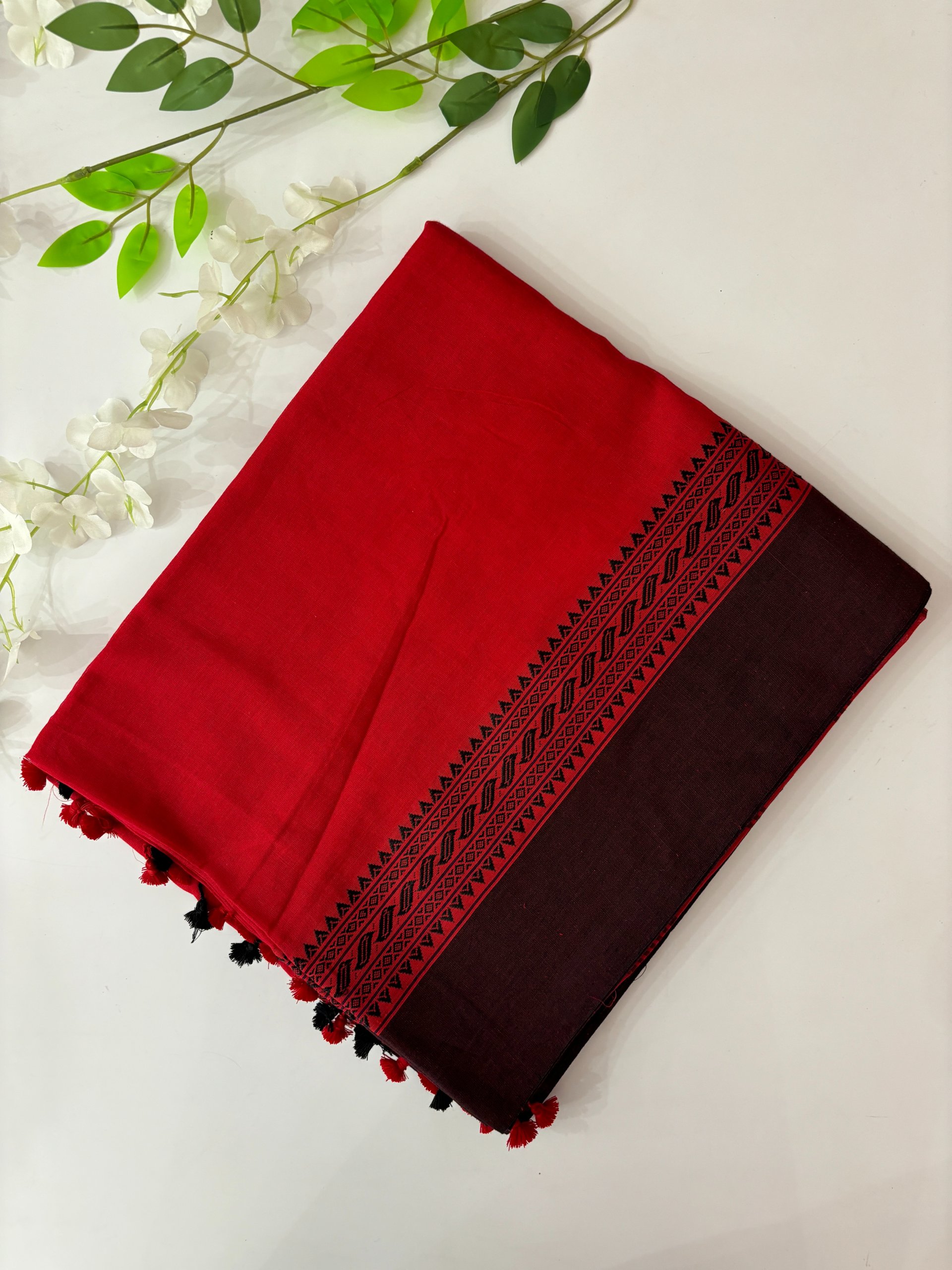 Red and Black Bengal Phulia Cotton Saree