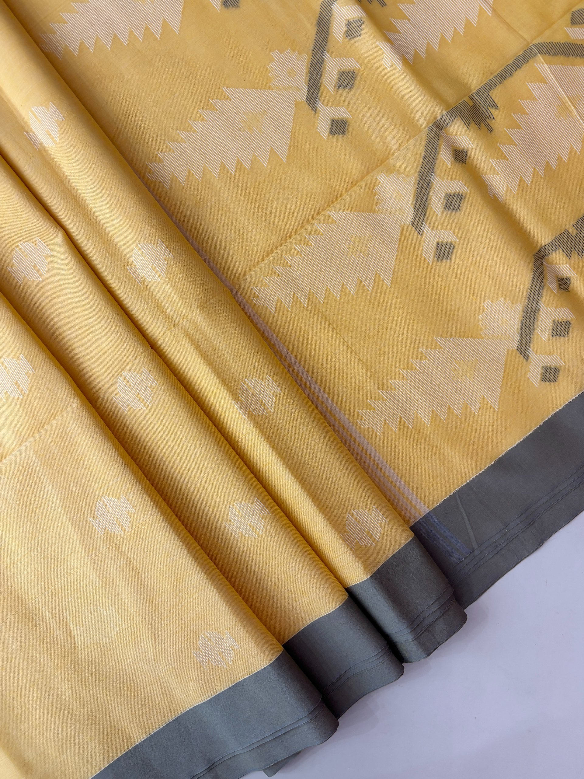 Light Yellow Pure Handloom Jamdani Cotton Saree