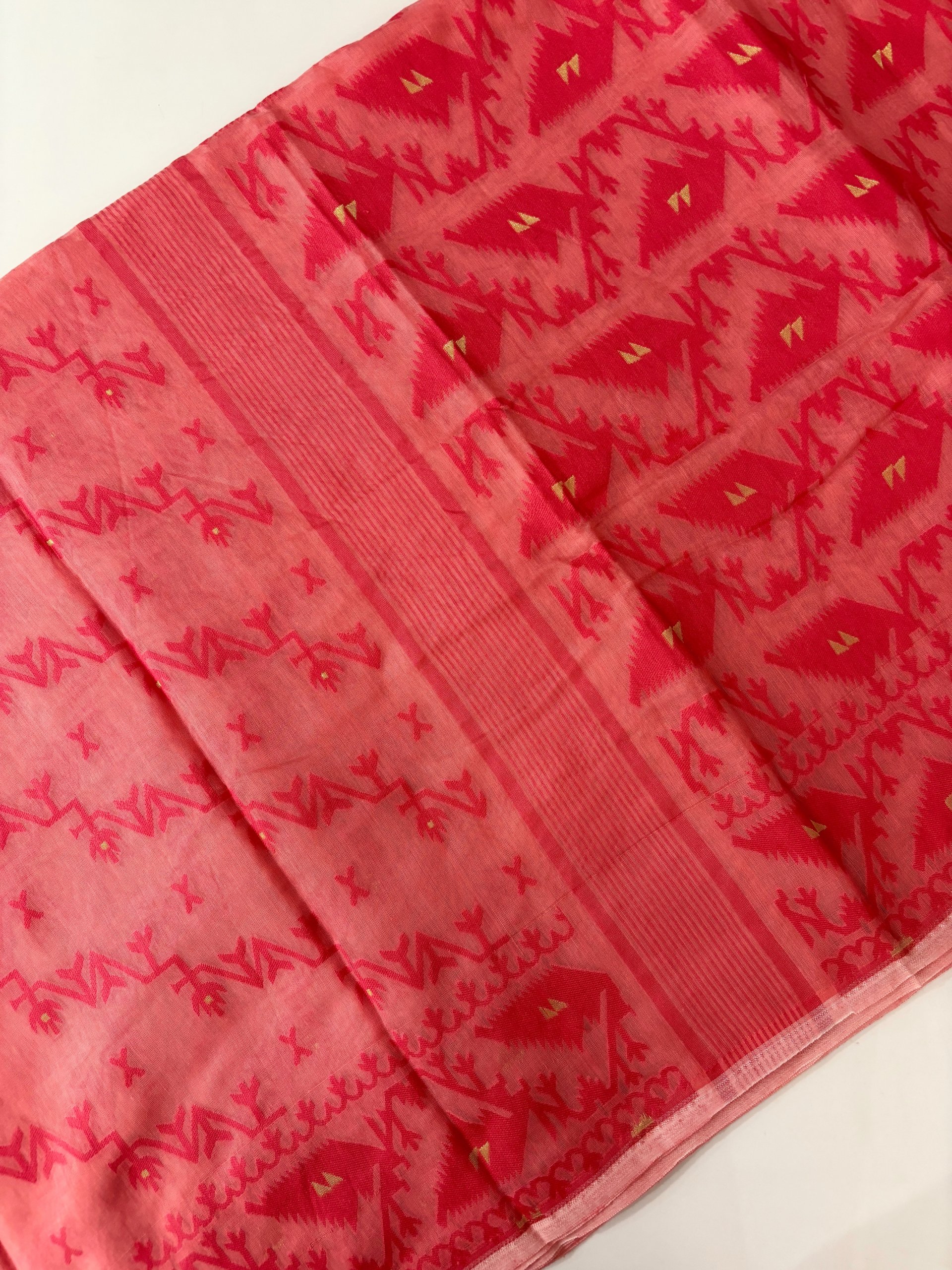 Exquisite Jamdani Sarees - Shop Handwoven Masterpieces Online